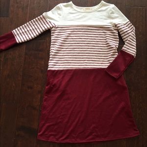 Boutique small color blocked dress with pockets